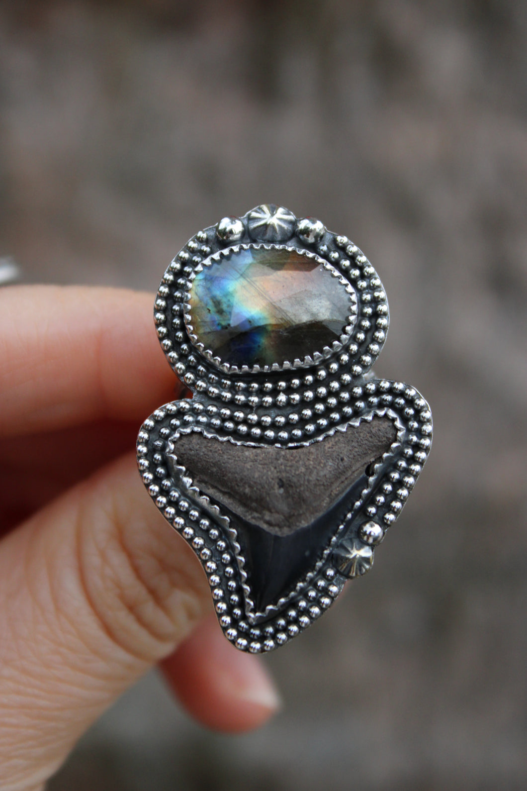 Beaded Labradorite Salacia Ring: Size 7